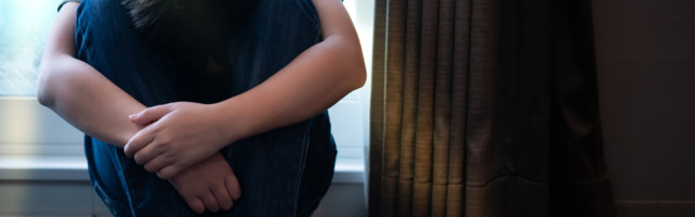 UURING: ÜK-s suri piirangute ajal viis korda enam lapsi enesetapu tagajärjel kui COVID-isse