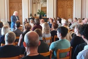 Kitarrimaagia mängurõõm ja maailmavalu