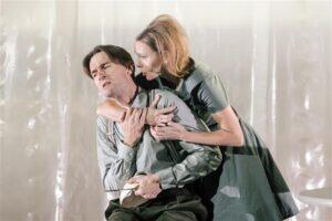 Laps teeb, mis kästakse!