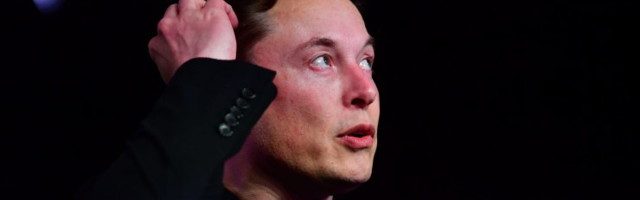 Täna öösel otse: Elon Musk demonsteerib mõtete abil elektroonika juhtimist
