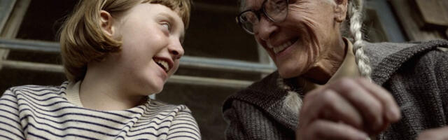 ESILINASTUS: “Suveraamat” on film aegadeülestest sidemetest, leinast ja armastusest