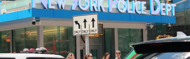 New Yorgi linnapea: kõik New Yorgi politseinikud peavad saama sundvaktsineeritud