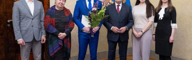 Presidendi noore haridustegelase preemiad pälvisid Liis-Marii Roosnupp ja Eerik Säre