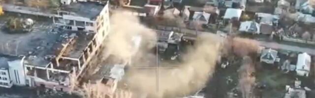 VIDEO | Ukraina sõdurid hävitasid keset Pokrovskit venelaste soomuki. Miks pole see tegelikult hea uudis?