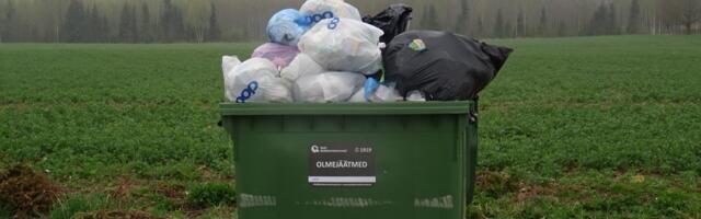 Teeäärsete parklate prügikastid on mõeldud sõidu ajal tekkinud prügile