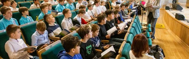 Kõik Ida-Viru koorid ja orkestrid teenisid välja peopääsme