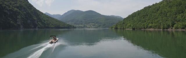 Zablistaće srpski Maldivi: Tradicionalna akcija čišćenja čuvenog jezera organizuje se i ovog proleća