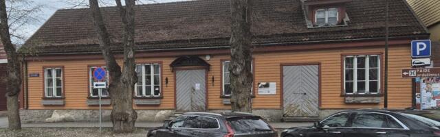 Paide keskväljaku äärne äripind läks müüki