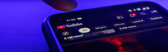 “Mees, mu juuksed näevad veidrad välja”: YouTube on tehisaru abil salaja videoid üles vuntsinud