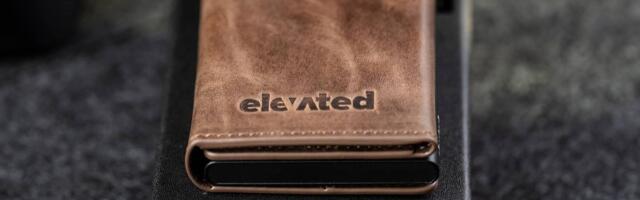 Praktiline ja stiilne jõulukink lähedasele: täisnahast mugav kaarditasku