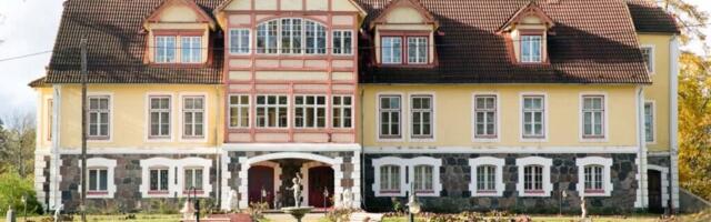 Perefirma muutis laguneva lossi turismimagnetiks