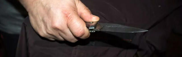 Kehra kaupluses ähvardas alkoholijoobes mees töötajat noaga