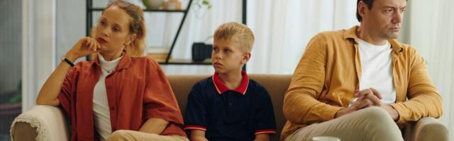 Kas laste pärast koos elada või lahku minna? Psühholoog selgitab, mis on tegelikult parem