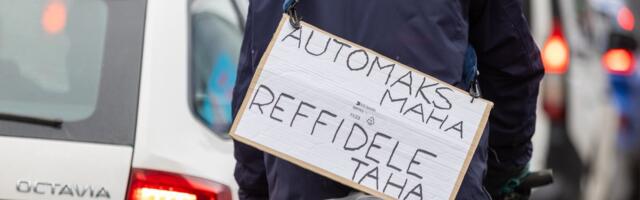 VIDEOD ja FOTOD ⟩ Autojuhid panid Tartu kesklinnas protestiks seisma pea kõik sõidurajad