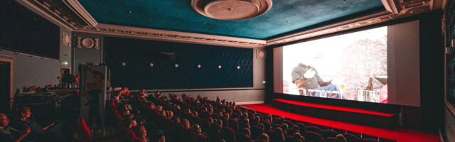 Moefilmide festival startis roosa moerännakuga