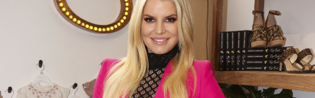 KLÕPS | Jessica Simpson avalikustas humoorika pildi 2003. aastast: aasta koduperenaine näeb nüüd veidi teistsugune välja