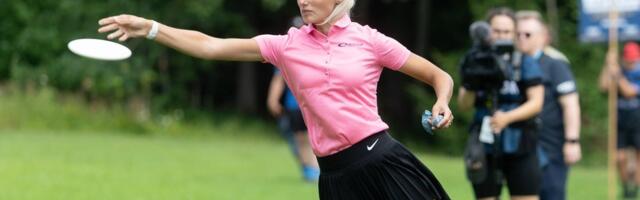 FOTO | Palju õnne! Discgolfimängija Keiti Tätte kihlus Hispaanias 