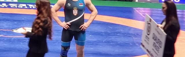 Bože pravde će se slušati u Zagrebu! Aleksandar Komarov postao šampion sveta u rvanju na tlu Hrvatske