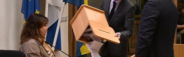 Otse kell 16: Narva linnavolikogu valib uuesti linnapead