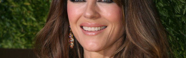 KLÕPS | 54-aastane Elizabeth Hurley jahmatas suviselt noorusliku pildiga: kevad on hüpanud