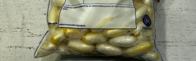FOTOD | Tallinna lennujaamas peeti kinni Nigeeriast pärit narkokullerid, kes peitsid kehaõõnsustes kokaiini