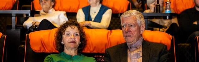 UUS SILMARÕÕM? Riina Hein käis kinos koos salapärase härraga!