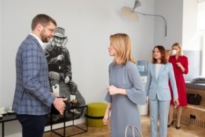 Õhkub tosina aasta tagust reformierakondlikku kopituslõhna