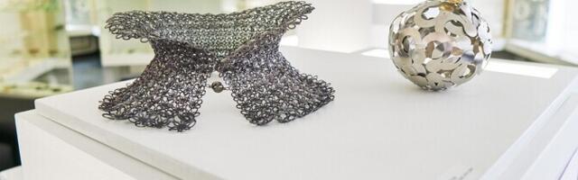 A-Galeriis on avatud Kati Erme ehtenäitus ja ehtekunstnike ühisnäitus