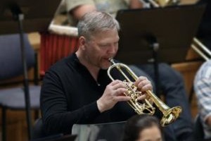 Vase hiilgus ja helgus