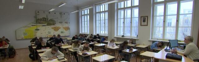 Reporter: Hariduselus kütab kirgi põhikooli eksamite reeglite muutmine