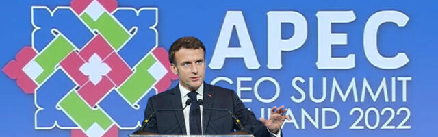 2022. aasta APECi tippkohtumisel näidati haakristiga logo?