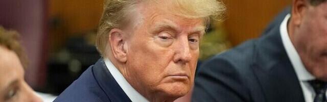 Американский суд отложил решение по делу Трампа о выплатах порноактрисе