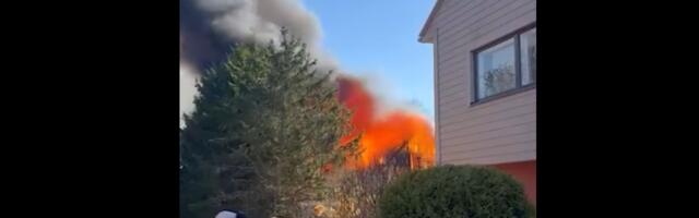 Postimehe Elu24 kajastab majapõlengut Randveres