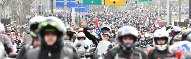 „Indeks je jači od pendreka“: Studenti u blokadi najavili protest za sutra u 14h