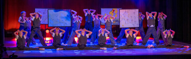 Galerii: Saaremaa tantsupäev võlus säravate lastetantsudega