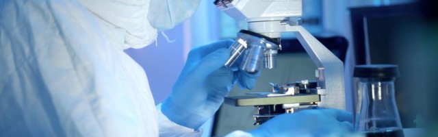 Reporter: Uus päev ja uus koroonarekord: 524 uut nakatunut sunnivad valitsust arutama uusi piiranguid