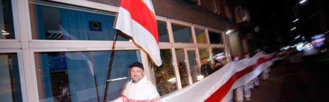 Toomas Hendrik Ilves pärib: „Mida Eesti jalkpall teeb? Miks ta üldse mängib?“