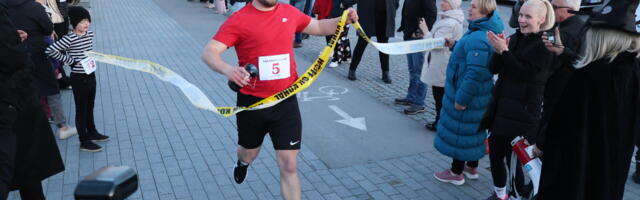 Galerii: Haapsalus oli pärast pikka pausi taas volbriööjooks