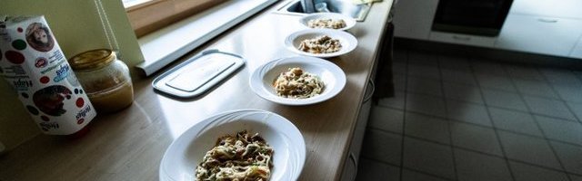 Jõhvi jagab koolitoitu vaid sajale lapsele 1500st. Lapsevanem: paljud on varsti nälja piiril