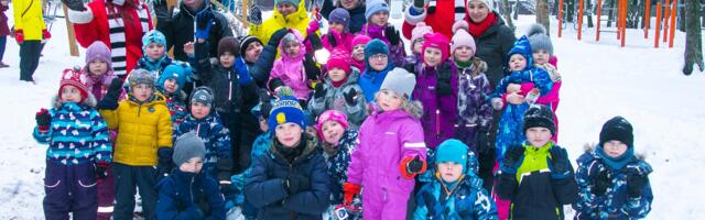 Pirita lastehommik Rahvakooli tee pargis