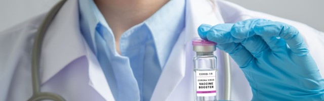 Eesti kaalub koroonavaktsiini lisadoosi oktoobrist, Rootsi juba süstib