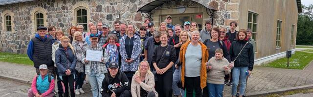 Kuu­sa­lu Hoo­le­las­se on ra­ja­tud te­raa­pi­lis­te te­ge­vus­te tu­ba