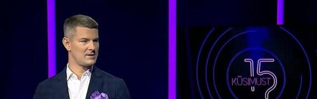 „15 küsimuse“ saatekülaline tegi Jüri Butšakovile ootamatu kingituse_ tänapäeval on igal pool pistis moes