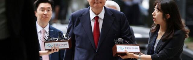 BAŠ JE NAGRABUSIO! Bivšem predsedniku države povećana zatvorska kazna, 7 GODINA BIĆE IZA REŠETAKA (FOTO)
