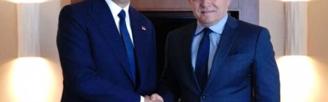 DANAŠNJA GLAVNA TEMA - PROŠIRENJE EU! Vučić se sastao s Ficom u Tivtu!