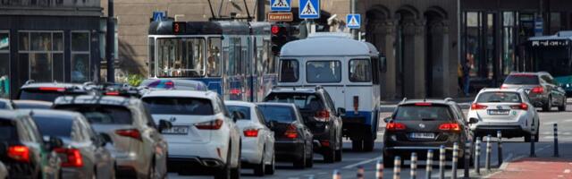 Sõiduautode müük jõudis õrnalt plussi