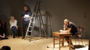 Klaasis lahustunud teatrimaagia