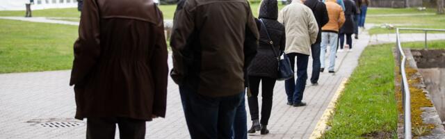 Mees teenib rikastele geniaalselt lihtsat teenust osutades head raha