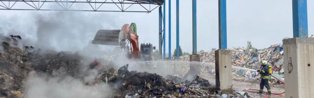 Valgamaal Lekto jäätmejaamas puhkes tulekahju