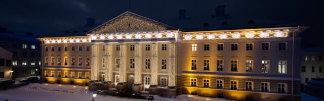 Rahvusülikool tähistab traditsioonilise aktusega 103. aastapäeva